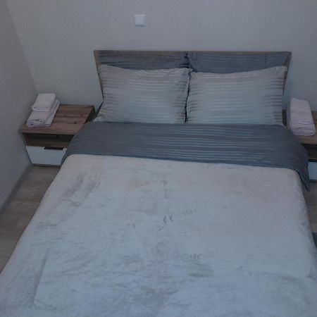 Gray Apartament 2 Pristina Exterior photo
